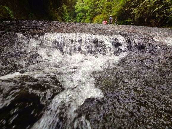 看山看水看日出日落,看山看水看古村