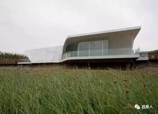 建筑师马岩松简介,中国著名建筑设计师及作品