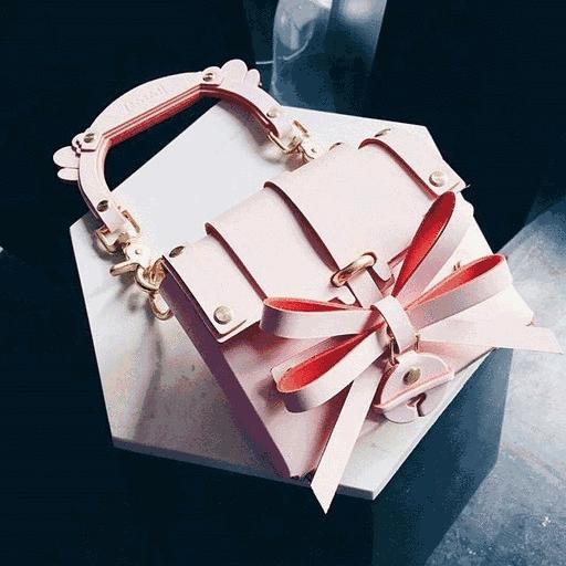 又便宜又大空间实用的双肩包,几百左右好看的大牌双肩包