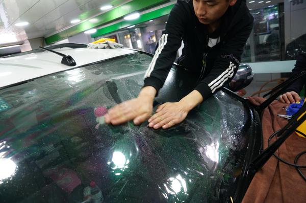 老司机汽车贴膜,老司机和你聊聊汽车贴膜那些事儿