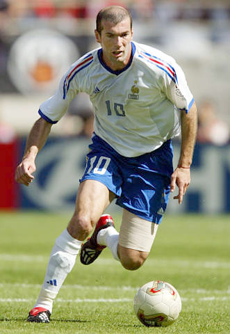 天下足球经典的几期,天下足球最新球星特辑