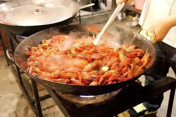 武汉小龙虾什么时候火,武汉小龙虾什么时候上市