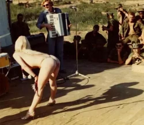 我拍戏只是为了钱，拿奖不过是顺便