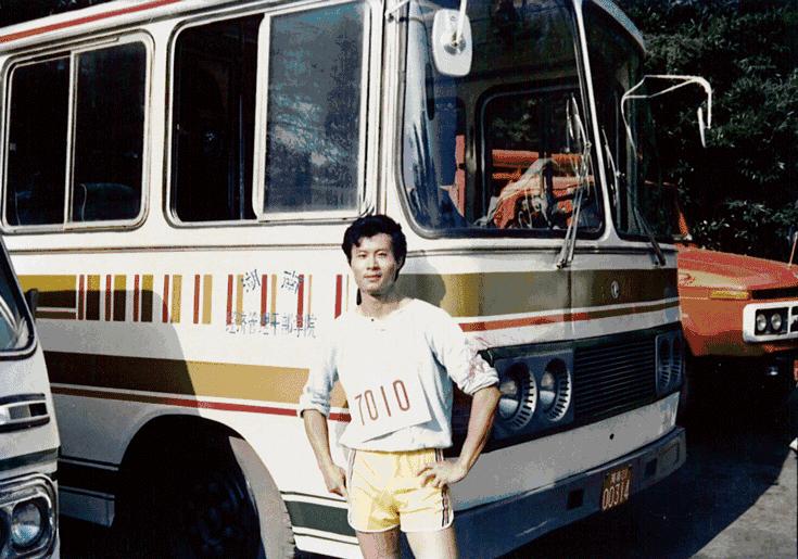 胡野碧,香港银行家胡野碧简历