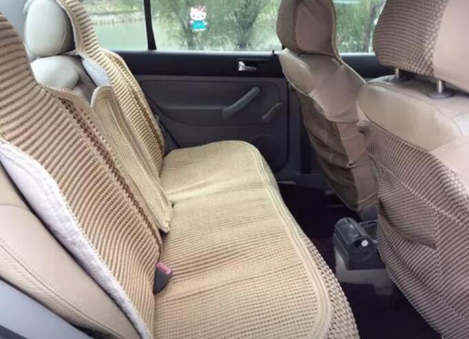 02款宝来,升级版捷达,也被称作“平民宝马”,现只要0.9万