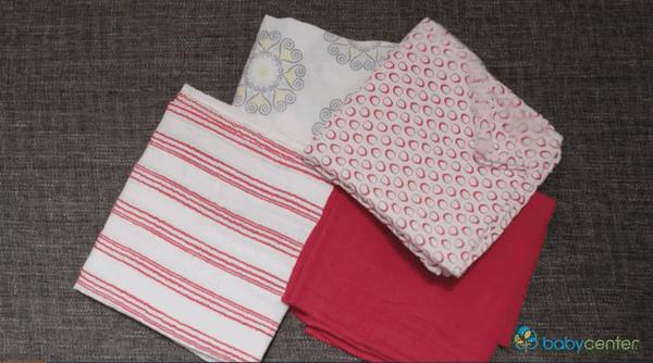 裹婴儿正确方法,裹宝宝的方式