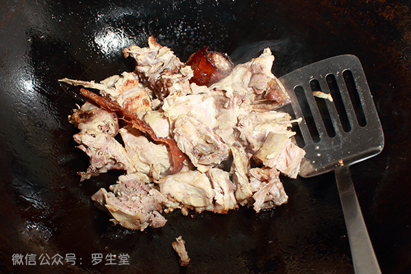 吃完烤鸭的鸭架如何处理,吃完烤鸭的鸭架汤怎么做