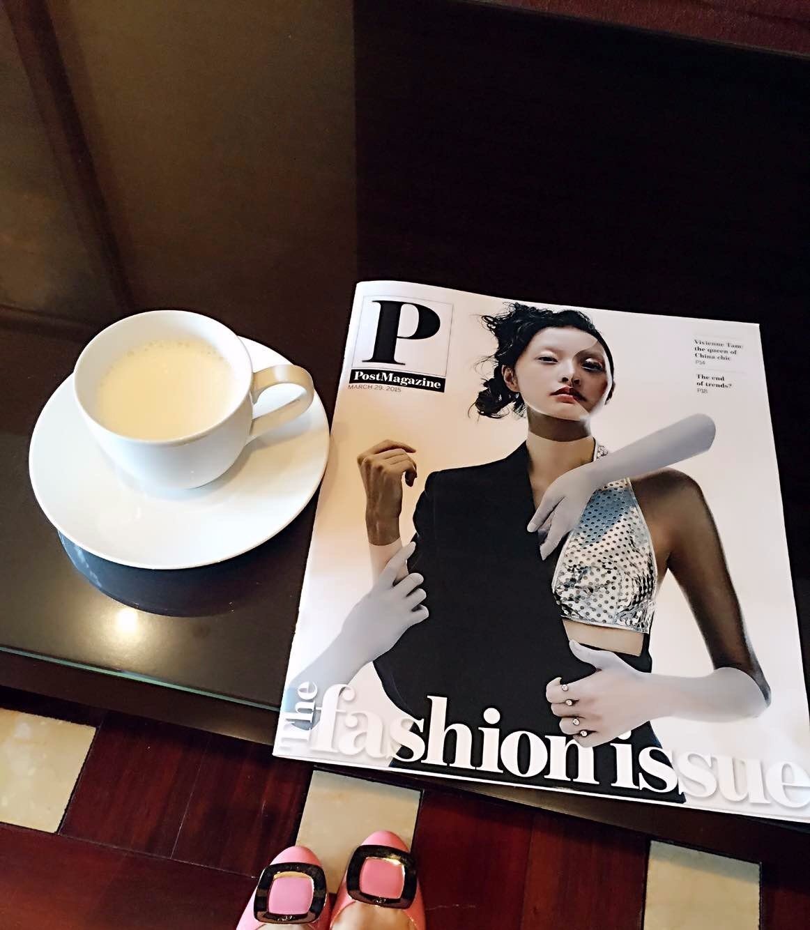 跟着艺术家学穿搭,跟艺术家学穿搭三组时髦颜色