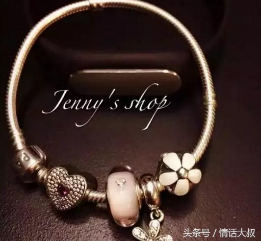 送女生点什么礼物会更用心 (送女孩子什么礼物容易动心)