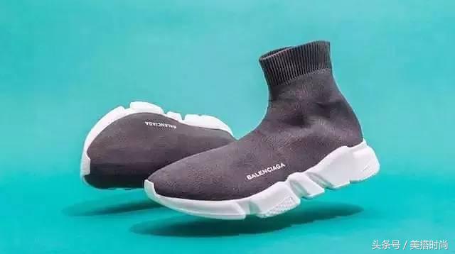 杨幂宋茜小白鞋,杨幂宋茜都爱穿的单品