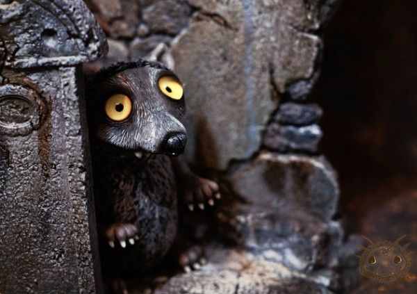 她做的娃娃表情都好奇怪啊！