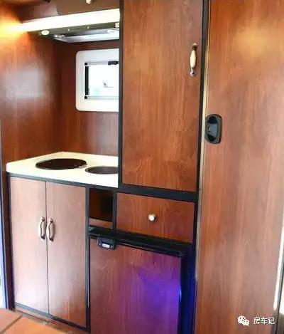 皮卡房车最新车型,口碑最好的国产单排皮卡升顶房车