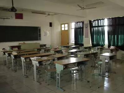 致镇江第一中学：我凭什么忘不了你