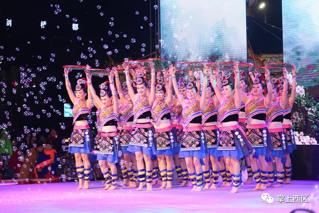 三八节特色活动集锦,三八妇女节特别节目视频播放