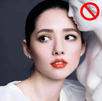 《“明星色”教科书》致口红色号选择困难症晚期患者｜八公举