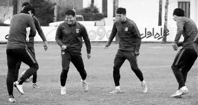 国足将迎12强赛首战预测,国足今晚19点客战韩国