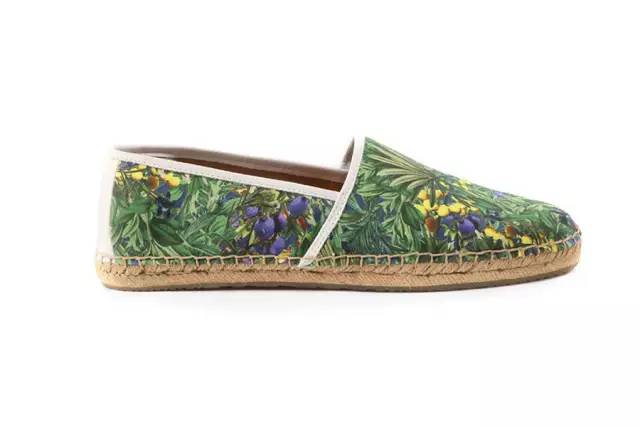 春季旅游套装推荐,旅行必备100种款式