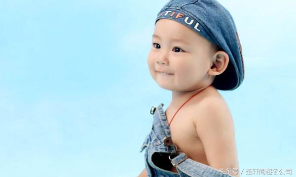 很简单的宝宝起名字大全,给宝宝起名字大全洋气点的