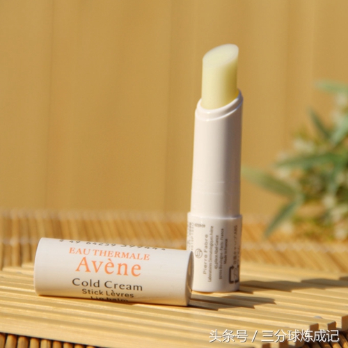 修护型不油腻的润唇膏,纯天然保湿滋润手工润唇膏