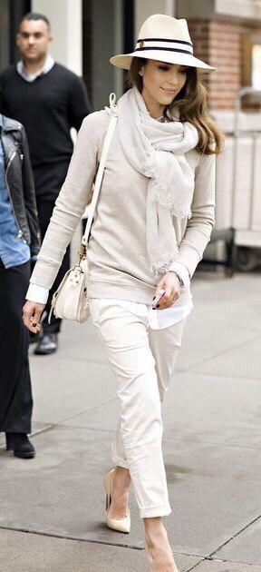 基础配色法穿出高级感,配色口诀怎么穿都好看