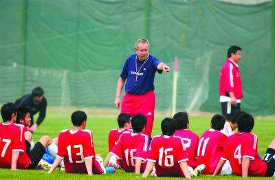 蒿俊闵郜林冯潇霆,里皮郜林冯潇霆