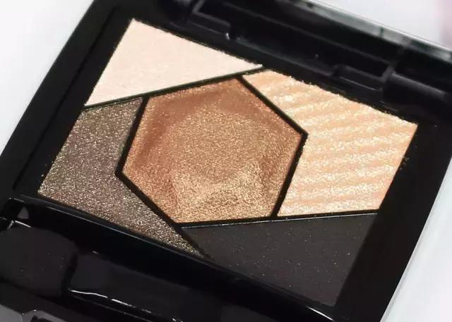 美宝莲新品口红、眼影试色，平价也能很好用