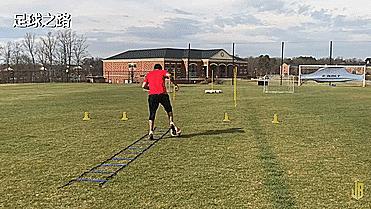 足球如何提高球员带球节奏变化,怎么训练带球的耐力和爆发力