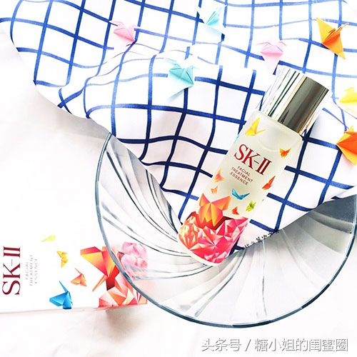 你是各种瓶瓶罐罐的化妆水收集癖吗?得意地大声说我是!