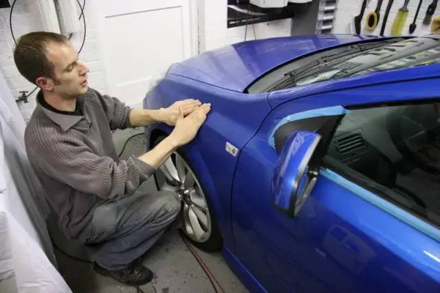 就算你月薪5万又怎样，在这儿也只够洗次车