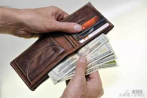 中国游客通关被缅甸索要小费,为什么东南亚只问中国游客要小费