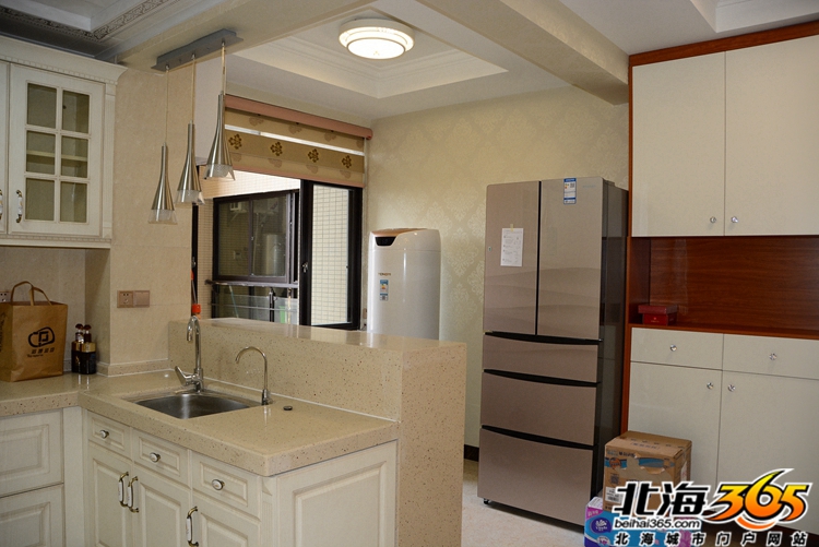 海岸华府三房,海岸华府3室