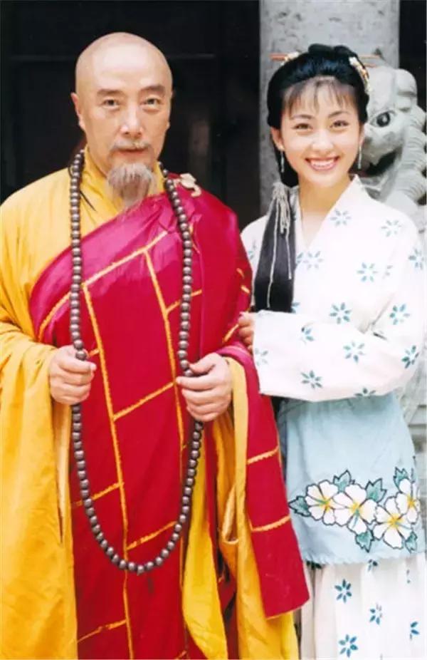 12岁武术冠军李连杰,李连杰和吴京在哪学的武术