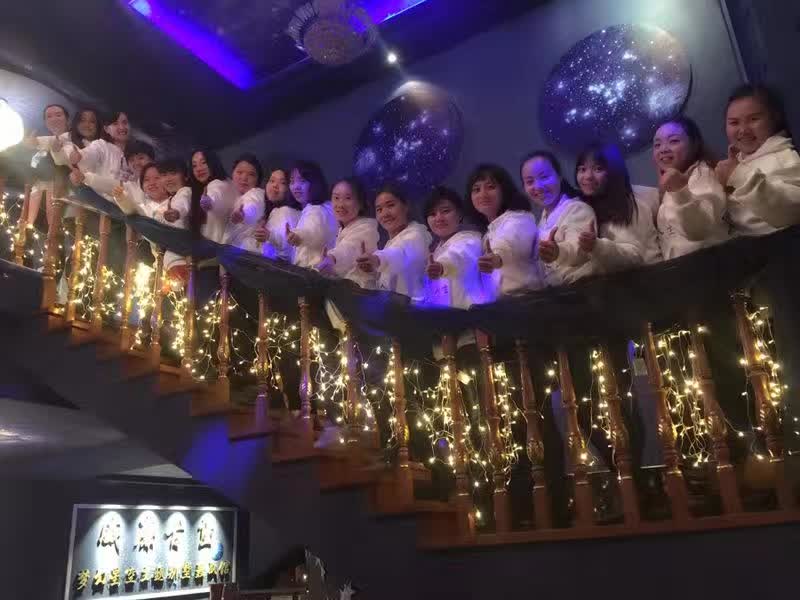 郑州五一适合聚餐的地方,五一郑州月季公园