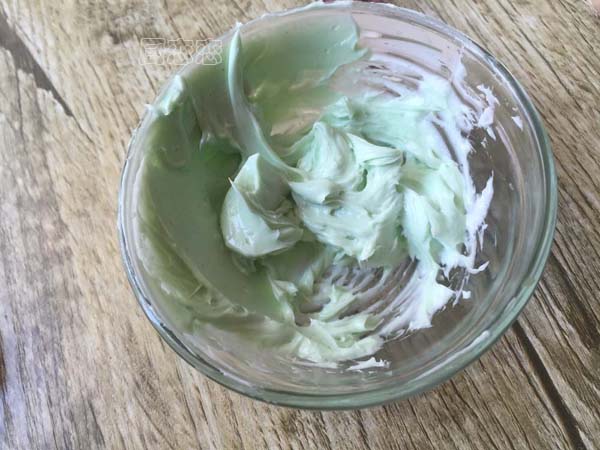 蛋糕裱花零基础教程新手,蛋糕裱花入门教程新手