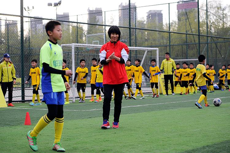 民宿培训,名宿足球指导