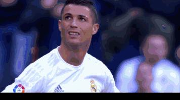 成军20年的*月天五**写满了我们青春，但他们做的潮牌真的丑爆了