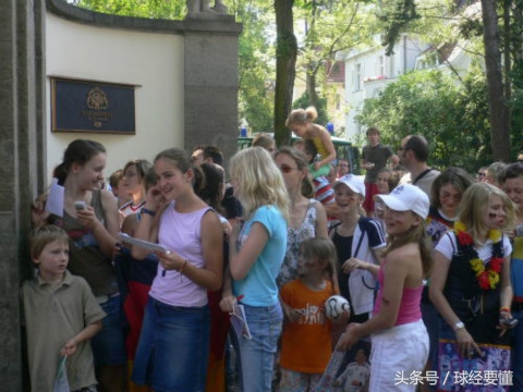 这个德国人诉说无奈遭抬杠，他道出了中国足球上不去的真实原因？