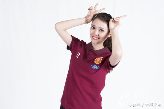 最新中国女足团体照,中国女足个人写真