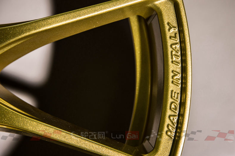 f1的设计,ozformulahlt轮毂怎么样