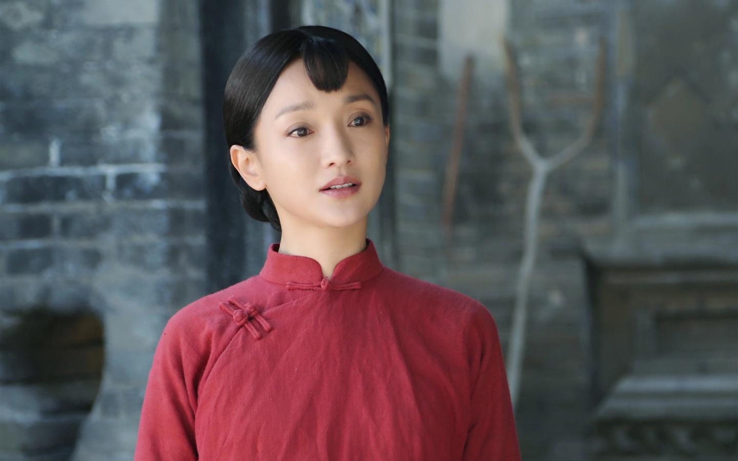 娱乐圈学历很低,但家喻户晓的明星,最后一个一天学都没上过