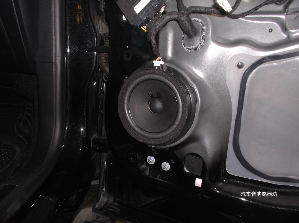 锐界plus低配6个喇叭音响改装,福特锐界plus音响怎么调效果好