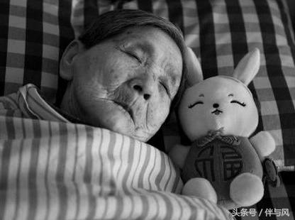 老年痴呆新药研究成果,40赫兹光照射治疗老年痴呆