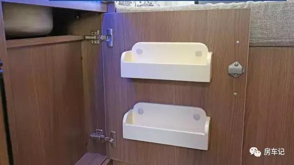 凯伦宾威大通c型房车评测,福特新世代凯伦宾威b型房车