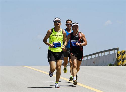 跑步机哪个牌子好能减肥,怎么选跑步机家用款减肥