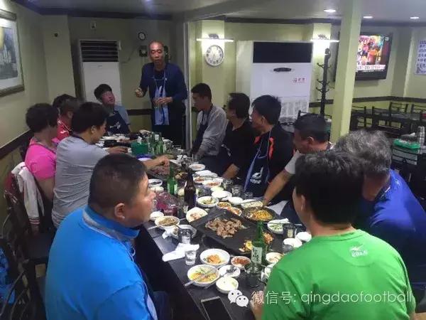 可汗解说足球,克韩简介