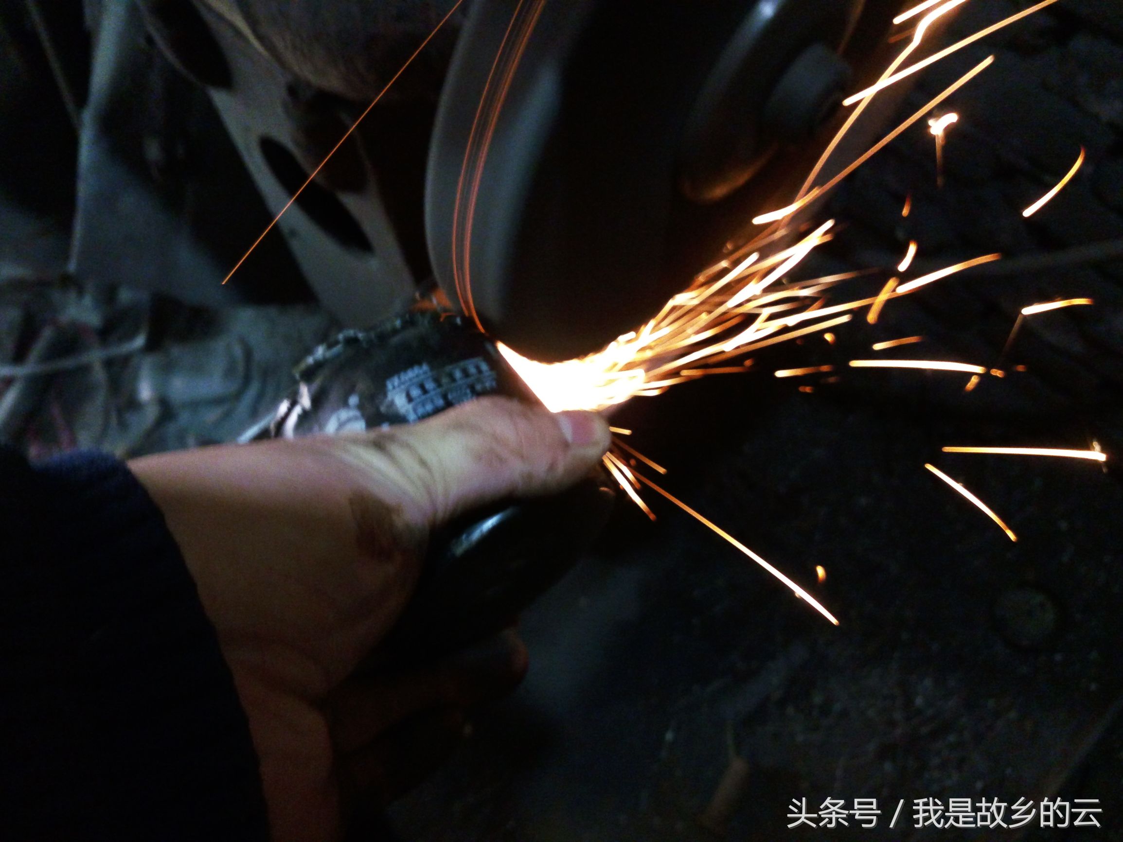 机滤拆解对比,高仿机滤