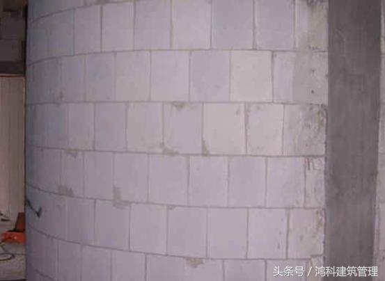 混凝土加气块砌墙注意事项,加气混凝土砌块底部要用什么砌筑