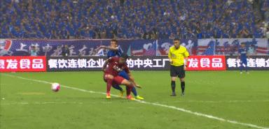 盘点中超赛程奇葩犯规,中超四大恶人名场面