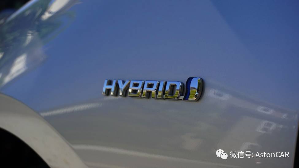 深度试驾丨高手林立，热效率40%的*四代第**普锐斯如何反击