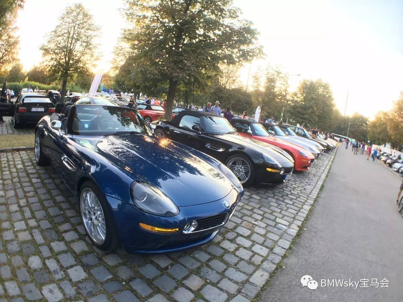 宝马跑车z8,bmw的超跑